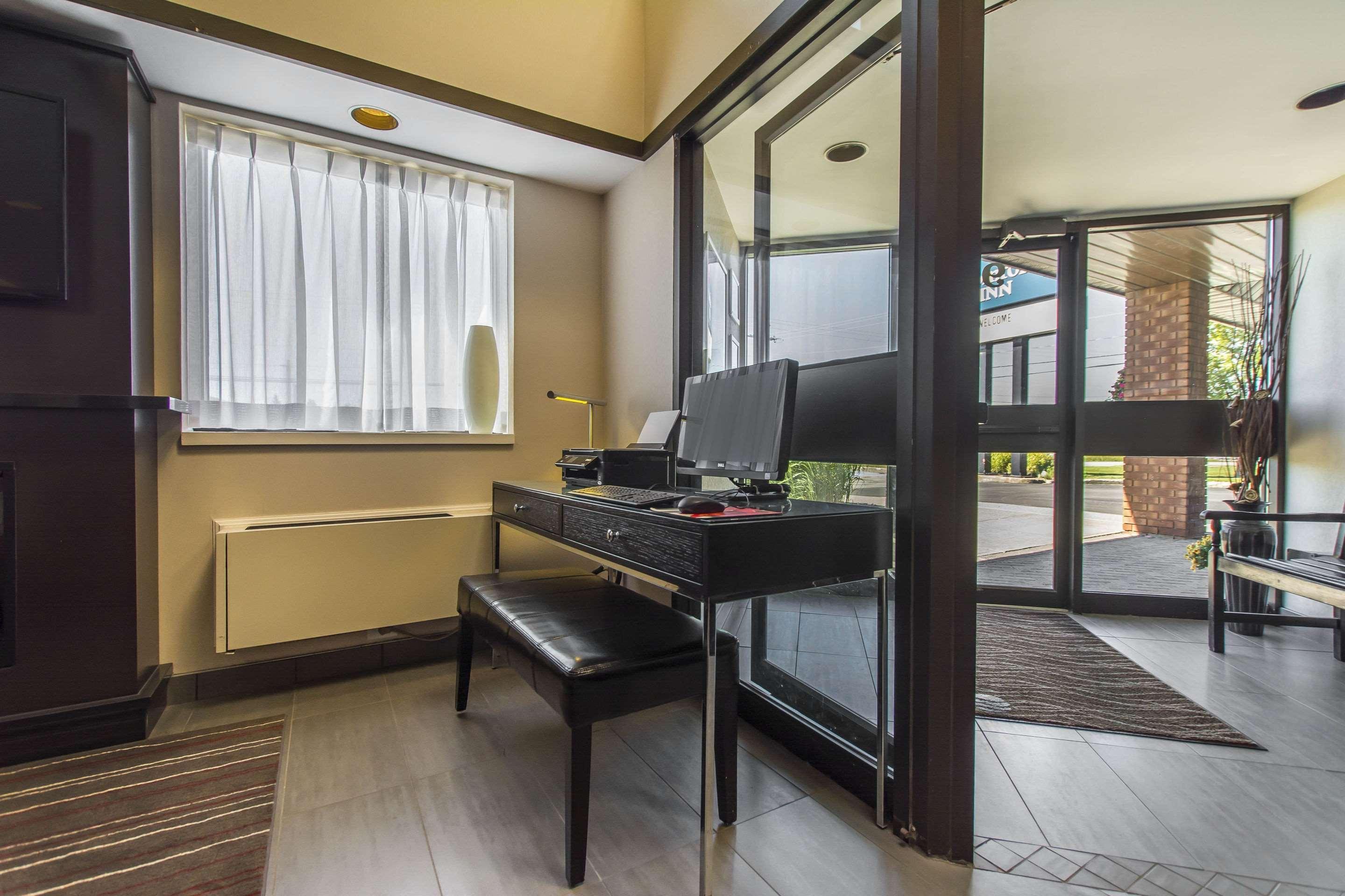 Comfort Inn Ярмът Екстериор снимка
